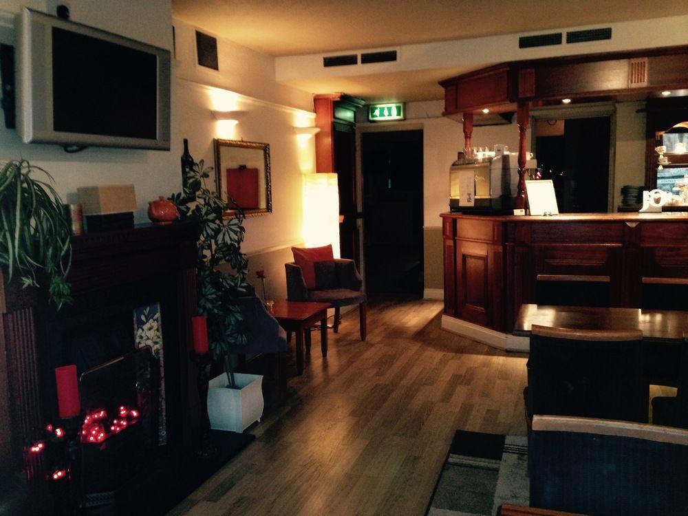 The County Hotel Dalkeith Exterior photo