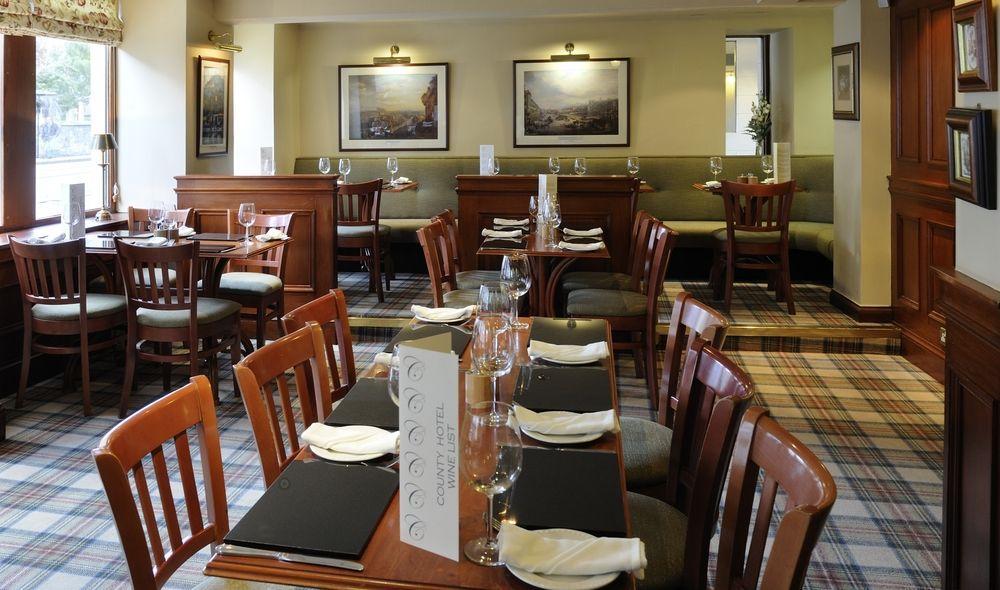 The County Hotel Dalkeith Exterior photo